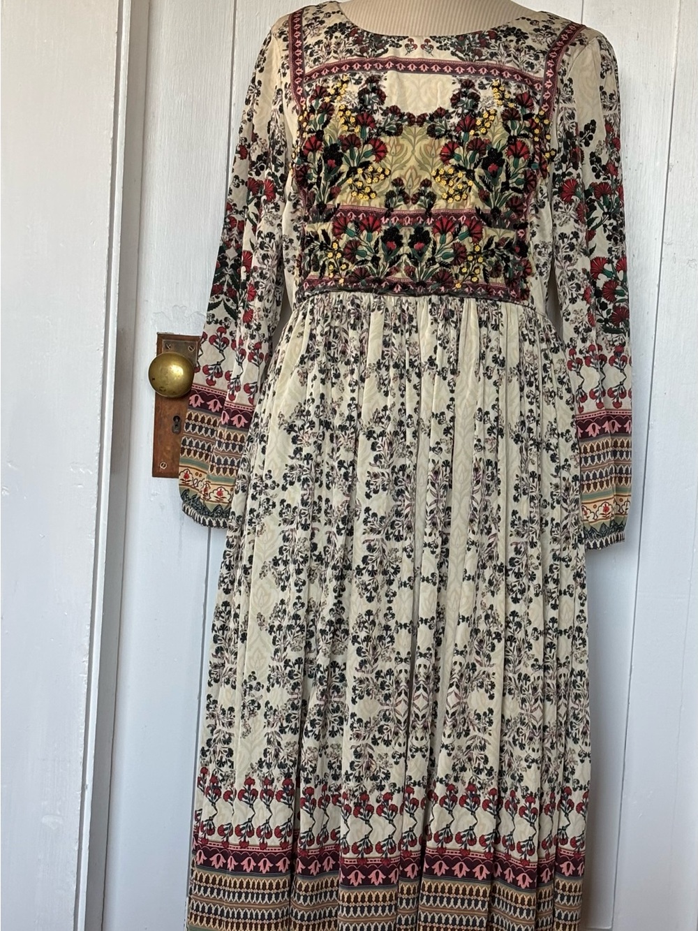 NWOT Anthropologie Bhanuni by Jyoti
Far Fields Beaded Midi Dress
$120
Size 12